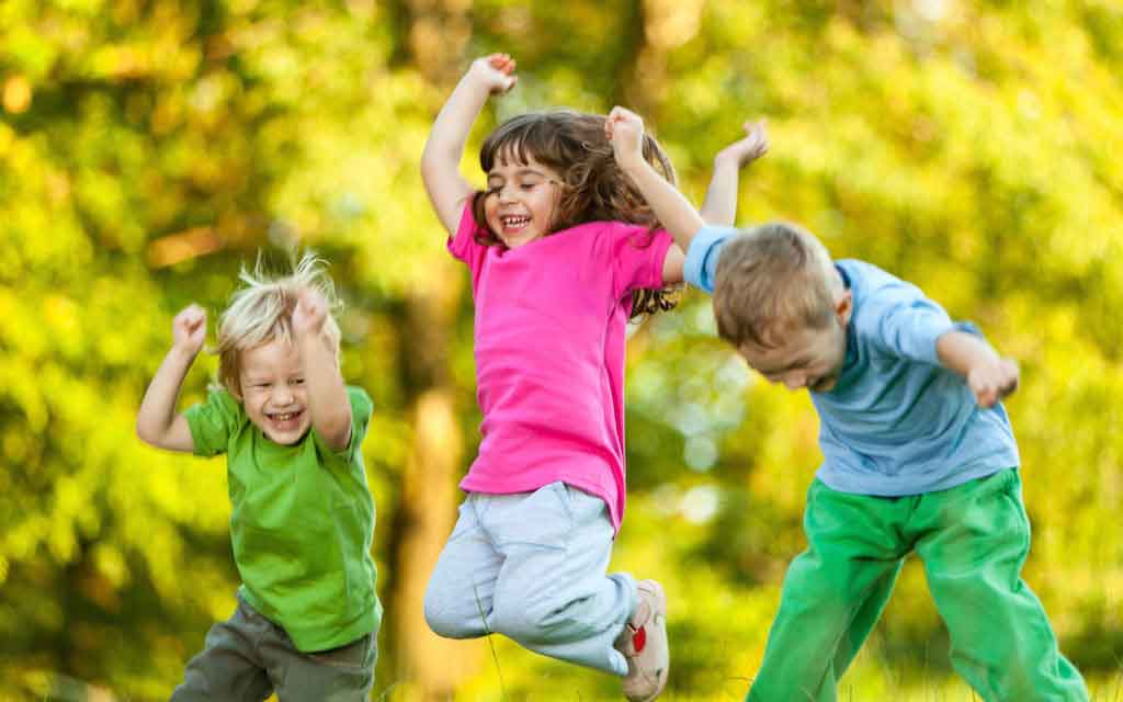 kids-playing in Olympus